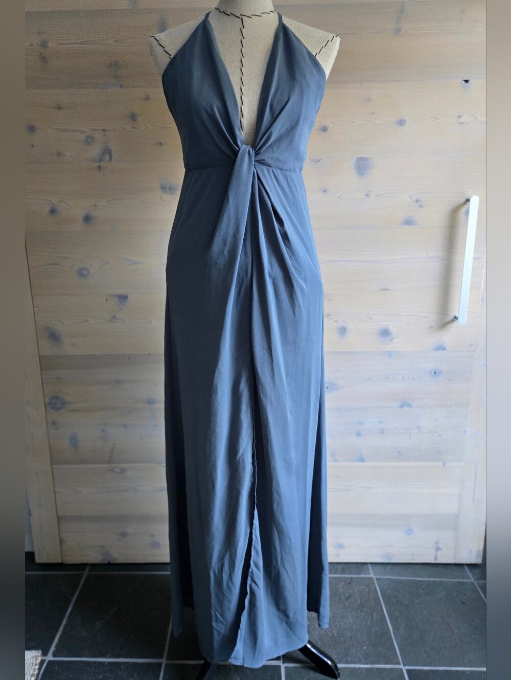 Tobi Deep Plunge Halter Maxi With Cross Back Straps Size M